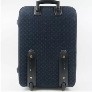 Louis Vuitton Annette Suitcase